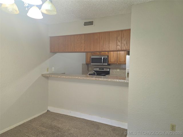 6726 S 78th East Avenue, Tulsa, OK 74133