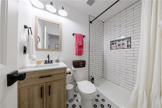 3055 Winston Terrace Court, Alpharetta, GA 30009