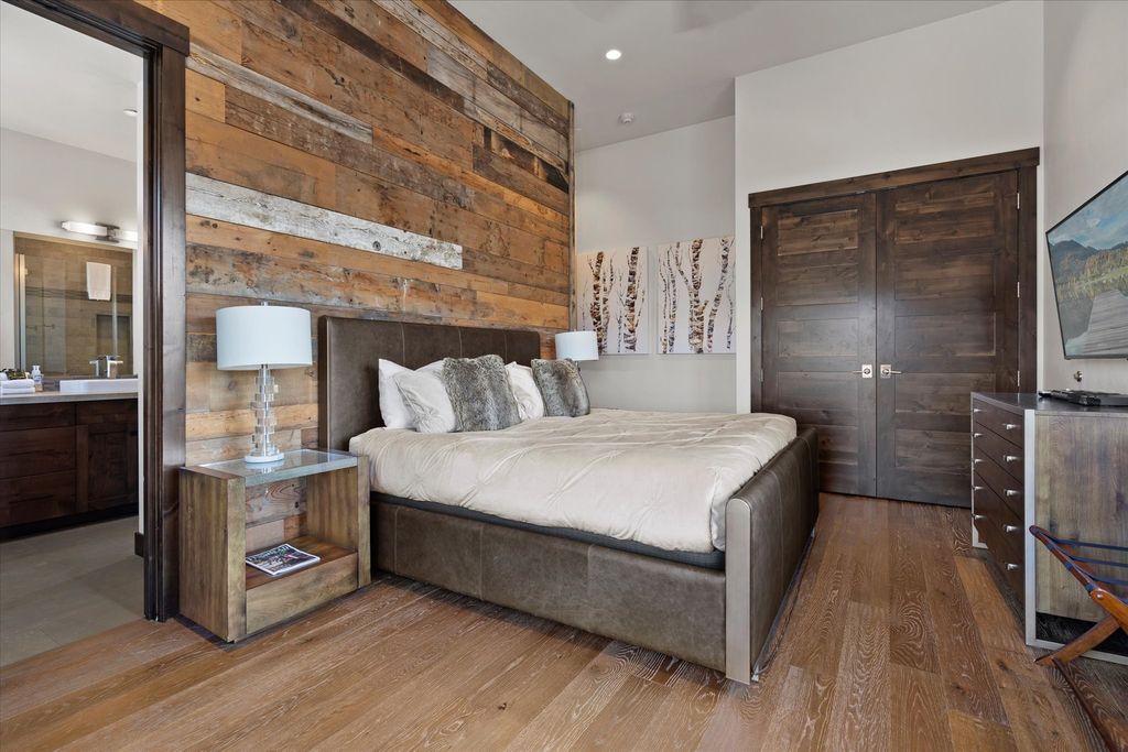 214 E 2nd Street 301, Whitefish, MT 59937 photo 22