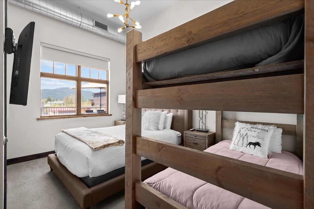 214 E 2nd Street 301, Whitefish, MT 59937 photo 29