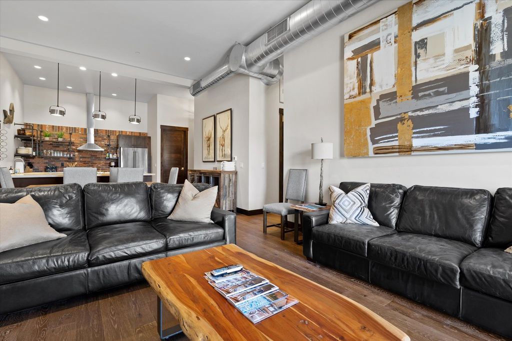 214 E 2nd Street 301, Whitefish, MT 59937 photo 3