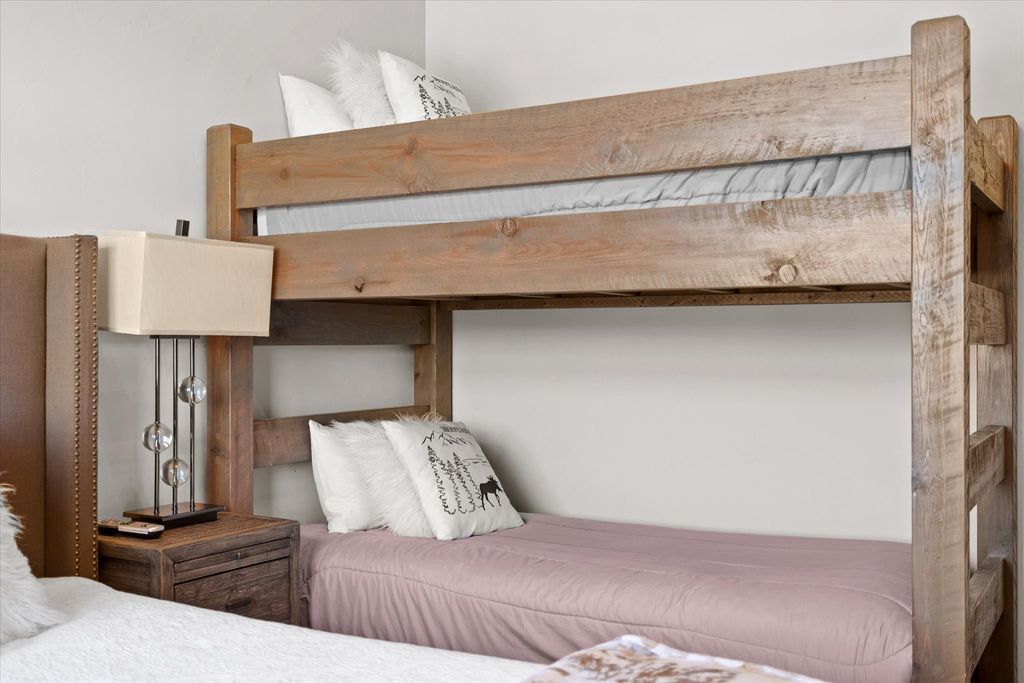 214 E 2nd Street 301, Whitefish, MT 59937 photo 30