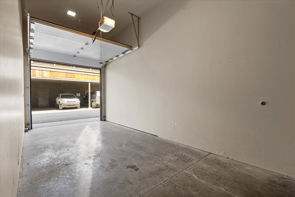 214 E 2nd Street 301, Whitefish, MT 59937 photo 37