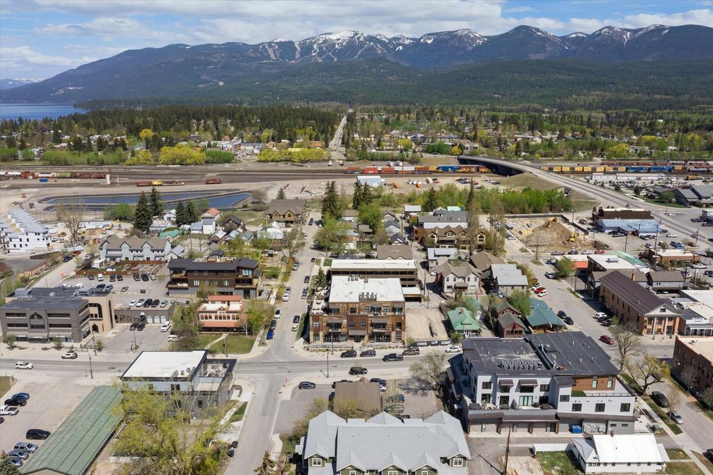 214 E 2nd Street 301, Whitefish, MT 59937 photo 50