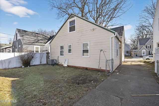 2548 Georgetown Avenue, Toledo, OH 43613