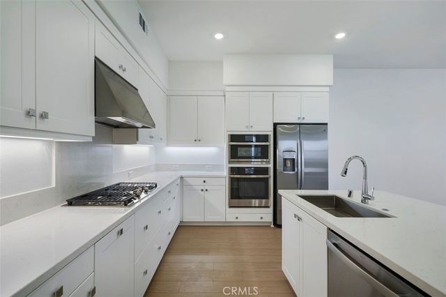 523 Mulligan, Irvine, CA 92618