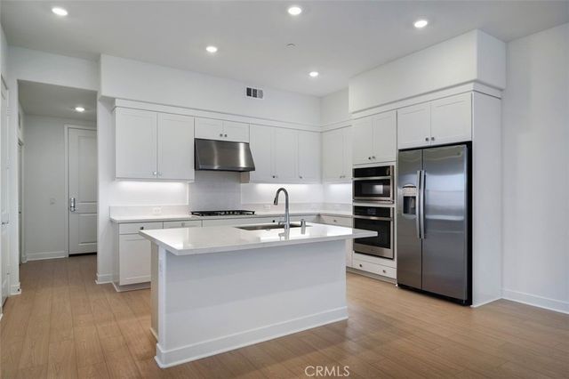 523 Mulligan, Irvine, CA 92618