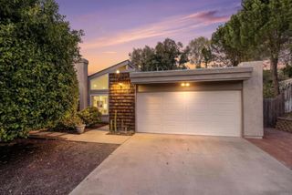 18027 Cotorro Rd, San Diego, CA 92128