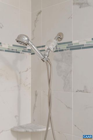 617 DAVIS AVE, Charlottesville, VA 22901