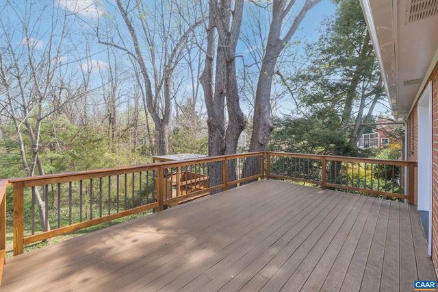 617 DAVIS AVE, Charlottesville, VA 22901