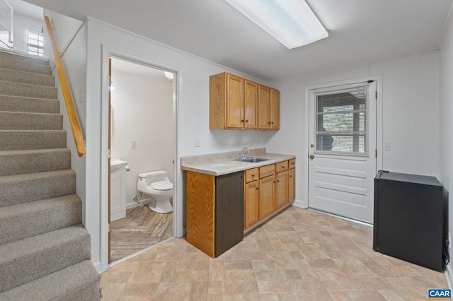 617 DAVIS AVE, Charlottesville, VA 22901