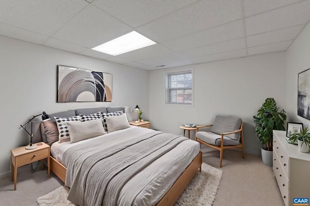 617 DAVIS AVE, Charlottesville, VA 22901