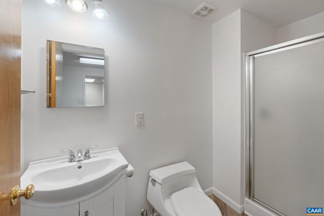 617 DAVIS AVE, Charlottesville, VA 22901