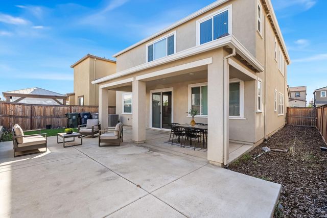 3607 Yellow Leaf Ave, Sacramento, CA 95835