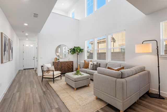 3607 Yellow Leaf Ave, Sacramento, CA 95835