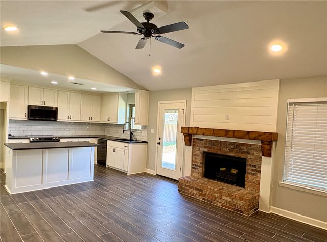 3104 Arkansas Circle, Sherman, TX 75090