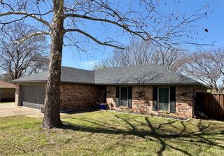 3104 Arkansas Circle, Sherman, TX 75090