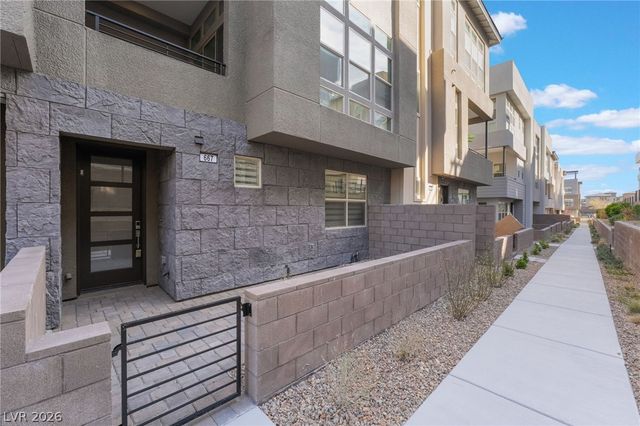 667 Grey Saker Street, Las Vegas, NV 89138