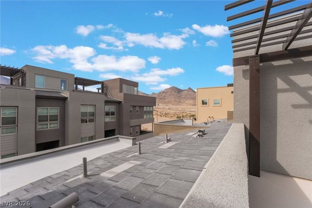 667 Grey Saker Street, Las Vegas, NV 89138