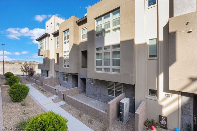 667 Grey Saker Street, Las Vegas, NV 89138