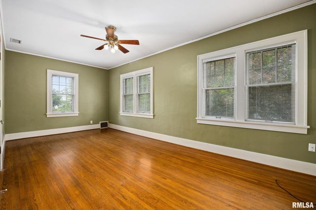 1321 N ELLIS Street, Peoria, IL 61606