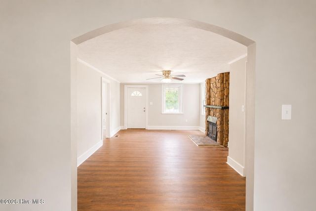 163 E Hudson Lane, Fayetteville, NC 28306