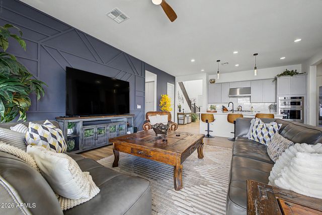 3966 W ANTELOPE Way, San Tan Valley, AZ 85144