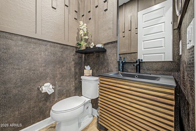 3966 W ANTELOPE Way, San Tan Valley, AZ 85144