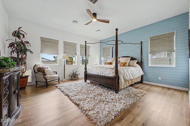 3966 W ANTELOPE Way, San Tan Valley, AZ 85144