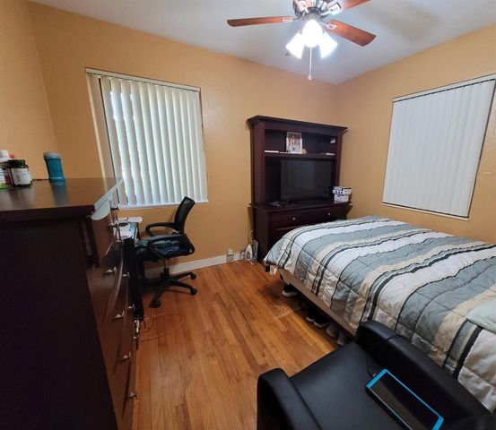 1060 NE 122nd Street, North Miami, FL 33161