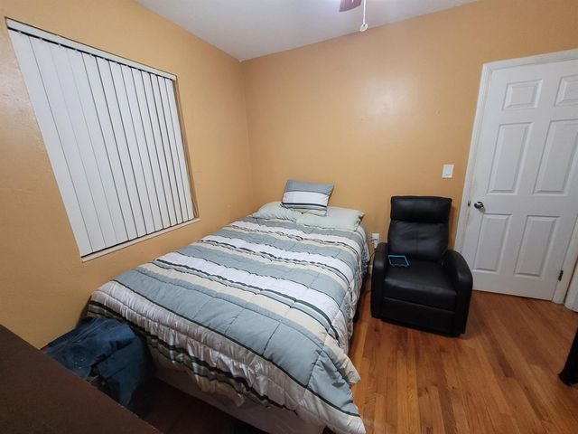1060 NE 122nd Street, North Miami, FL 33161