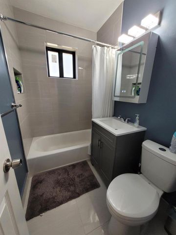1060 NE 122nd Street, North Miami, FL 33161