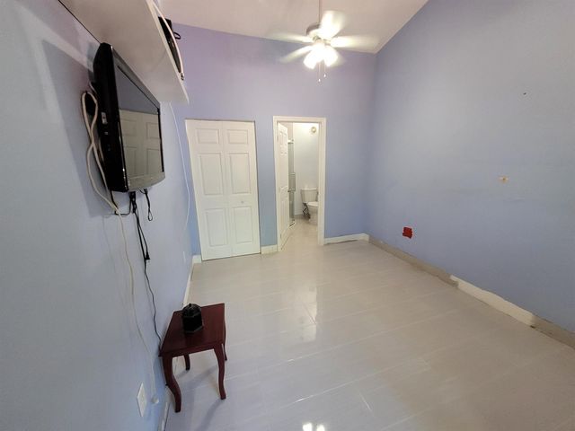 1060 NE 122nd Street, North Miami, FL 33161