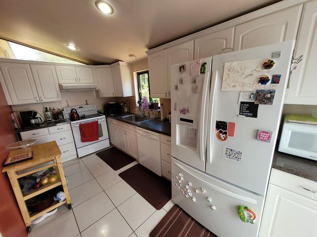 1060 NE 122nd Street, North Miami, FL 33161