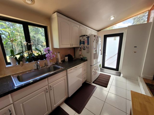 1060 NE 122nd Street, North Miami, FL 33161