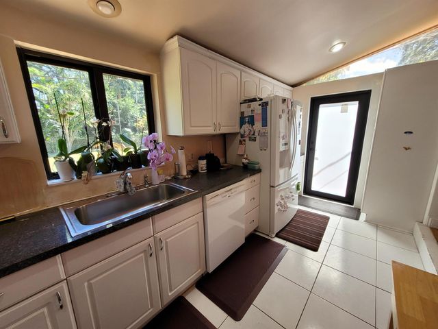 1060 NE 122nd Street, North Miami, FL 33161