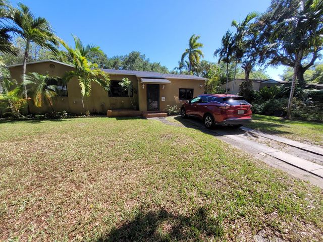 1060 NE 122nd Street, North Miami, FL 33161