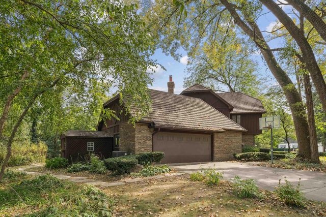 2522 Sunset Boulevard, Cedar Falls, IA 50613