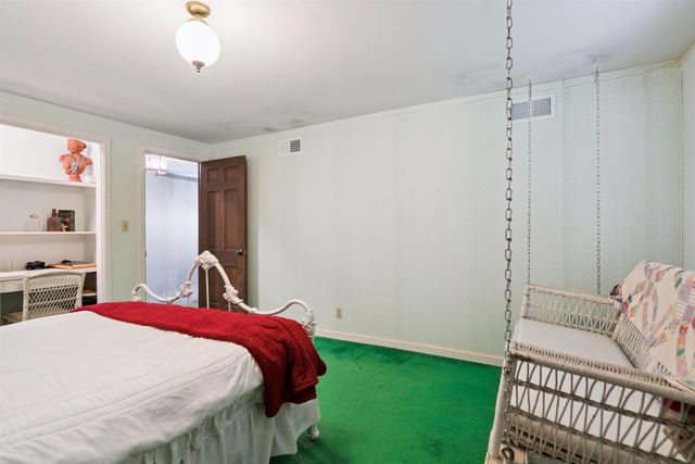 2522 Sunset Boulevard, Cedar Falls, IA 50613