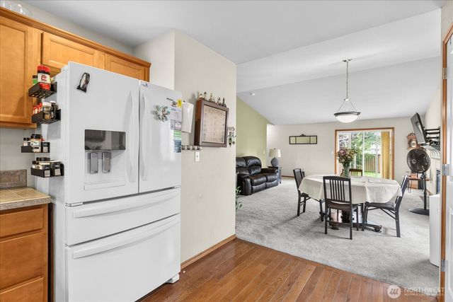 5725 121st Place NE, Marysville, WA 98271