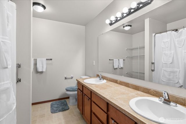 5725 121st Place NE, Marysville, WA 98271