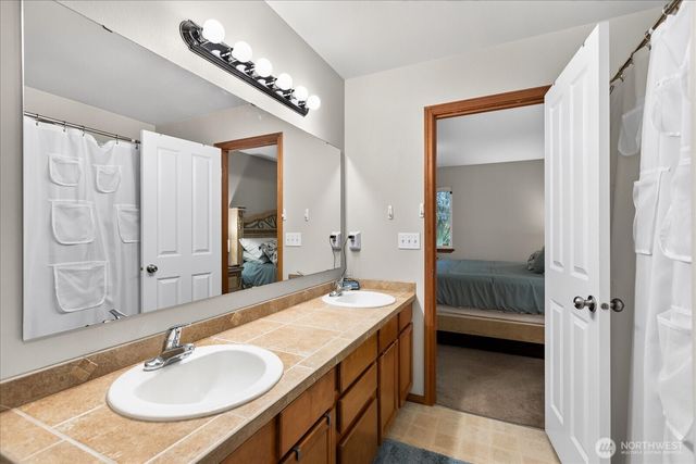 5725 121st Place NE, Marysville, WA 98271