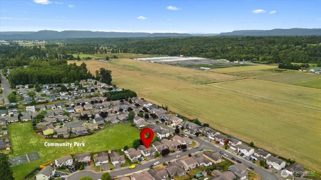 5725 121st Place NE, Marysville, WA 98271