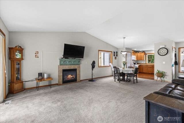 5725 121st Place NE, Marysville, WA 98271