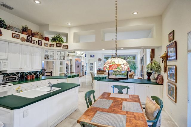 16106 Villa Vizcaya Place, Delray Beach, FL 33446