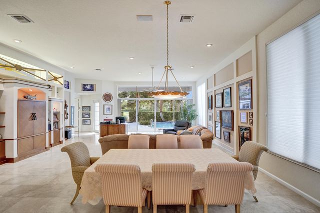 16106 Villa Vizcaya Place, Delray Beach, FL 33446