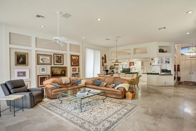 16106 Villa Vizcaya Place, Delray Beach, FL 33446