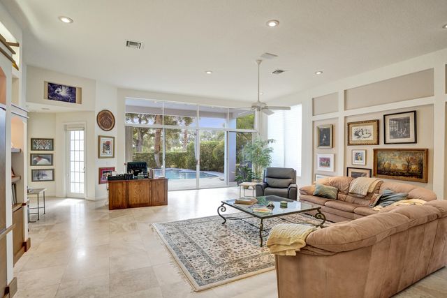 16106 Villa Vizcaya Place, Delray Beach, FL 33446