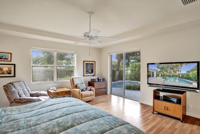 16106 Villa Vizcaya Place, Delray Beach, FL 33446