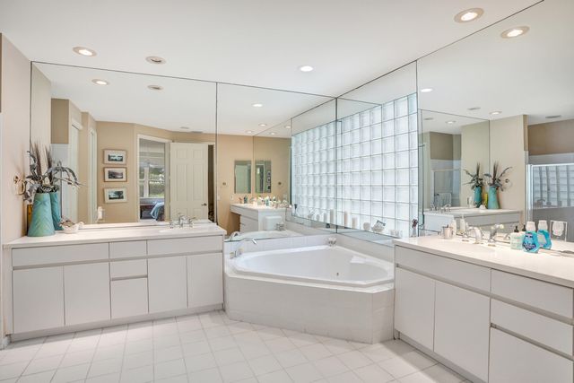 16106 Villa Vizcaya Place, Delray Beach, FL 33446
